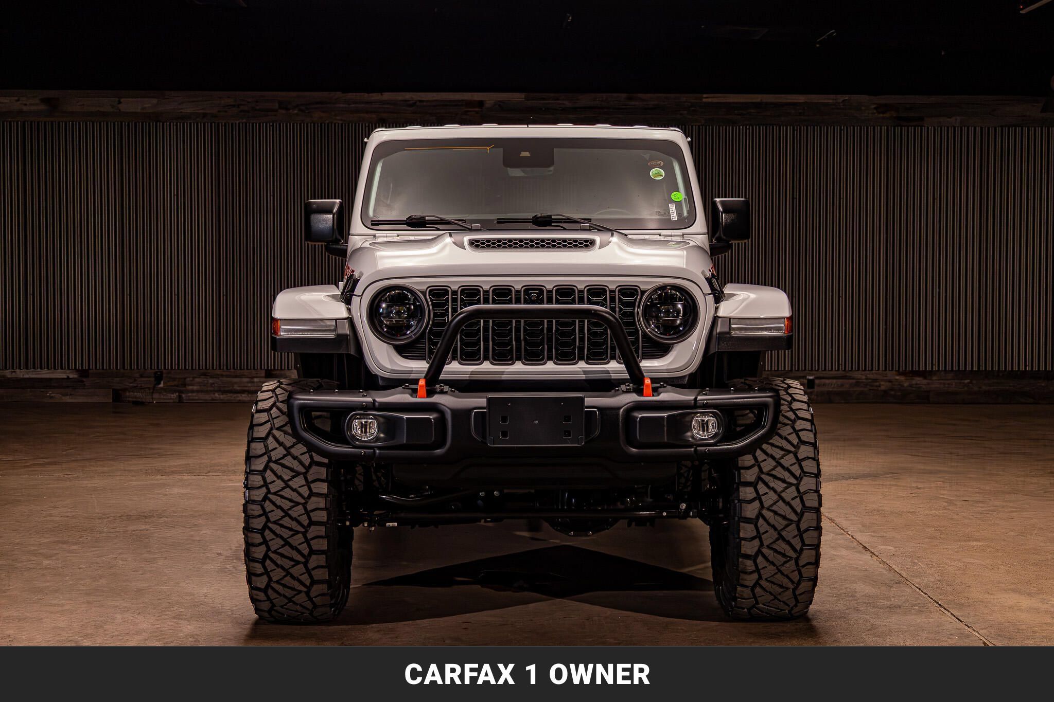 Used 2024 Jeep Gladiator Mojave AWD/4WD image 4