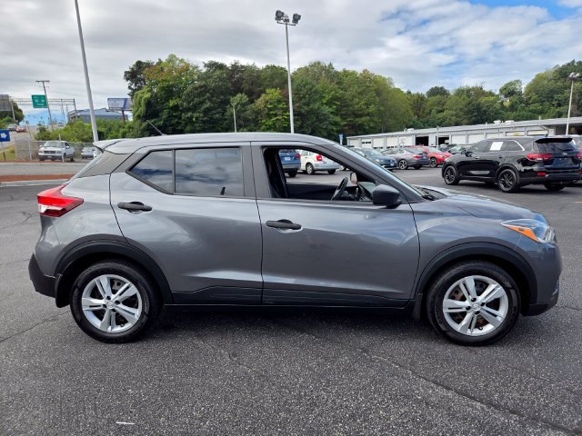 Used 2020 Nissan Kicks S FWD image 9