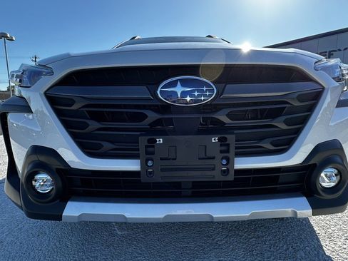 Used 2025 Subaru Outback Limited w/ Popular Package #2 AWD/4WD image 28