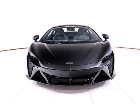 New 2026 McLaren Artura RWD image 8