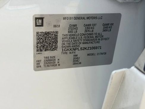 Used 2019 GMC Acadia Denali w/ Technology Package FWD image 33