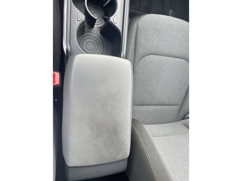 Used 2025 Kia K4 LXS image 18