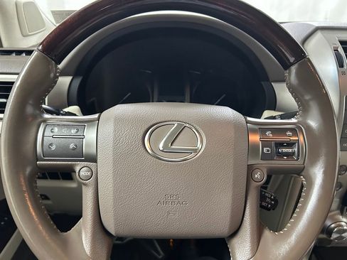 Used 2019 Lexus GX 460 Premium w/ Premium Package AWD/4WD image 19
