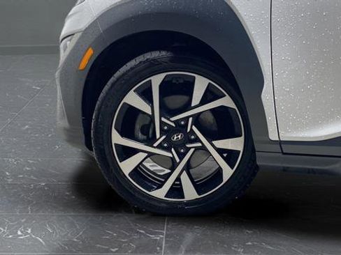 Used 2022 Hyundai Kona Limited AWD/4WD image 31