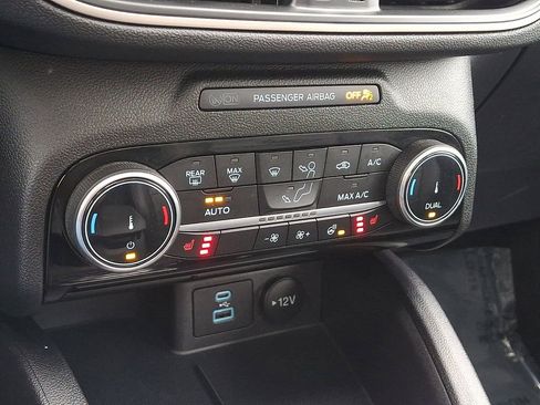 Certified 2022 Ford Escape SEL image 16