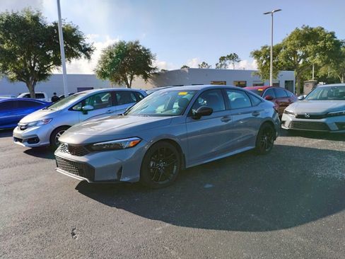 Used 2025 Honda Civic Sport image 11
