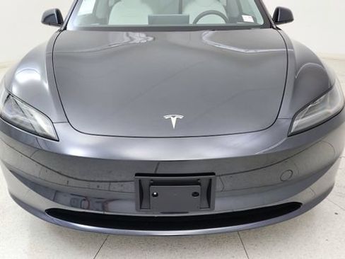 Used 2025 Tesla Model 3 Long Range image 8