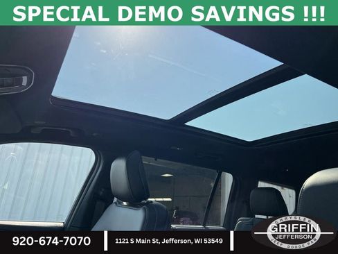 New 2025 Jeep Grand Cherokee L Limited w/ Luxury Tech Group II image 8