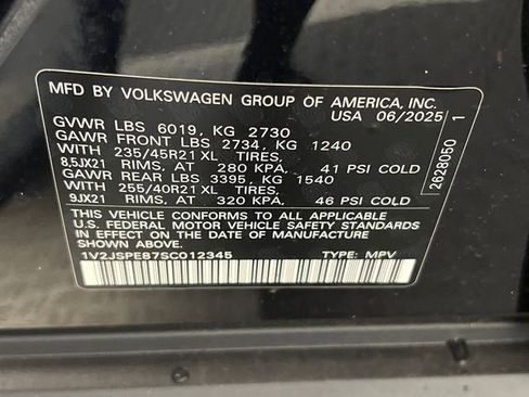 New 2025 Volkswagen ID.4 Pro S Plus image 22