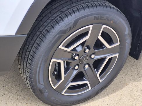 New 2026 Jeep Cherokee Laredo AWD/4WD image 6