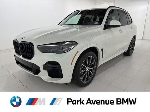 Certified 2023 BMW X5 xDrive40i w/ M Sport Package AWD/4WD image 1