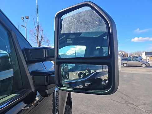 Used 2024 Ford F250 Platinum w/ Tremor Off-Road Package image 32