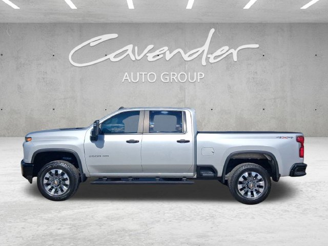 Used 2021 Chevrolet Silverado 2500 Custom w/ Custom Value Package AWD/4WD image 16
