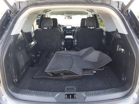 Used 2022 Ford Explorer Limited AWD/4WD image 15