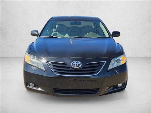 Used 2008 Toyota Camry XLE image 2