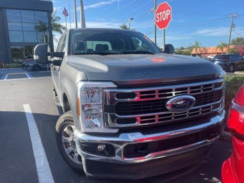 Used 2024 Ford F250 XLT image 2