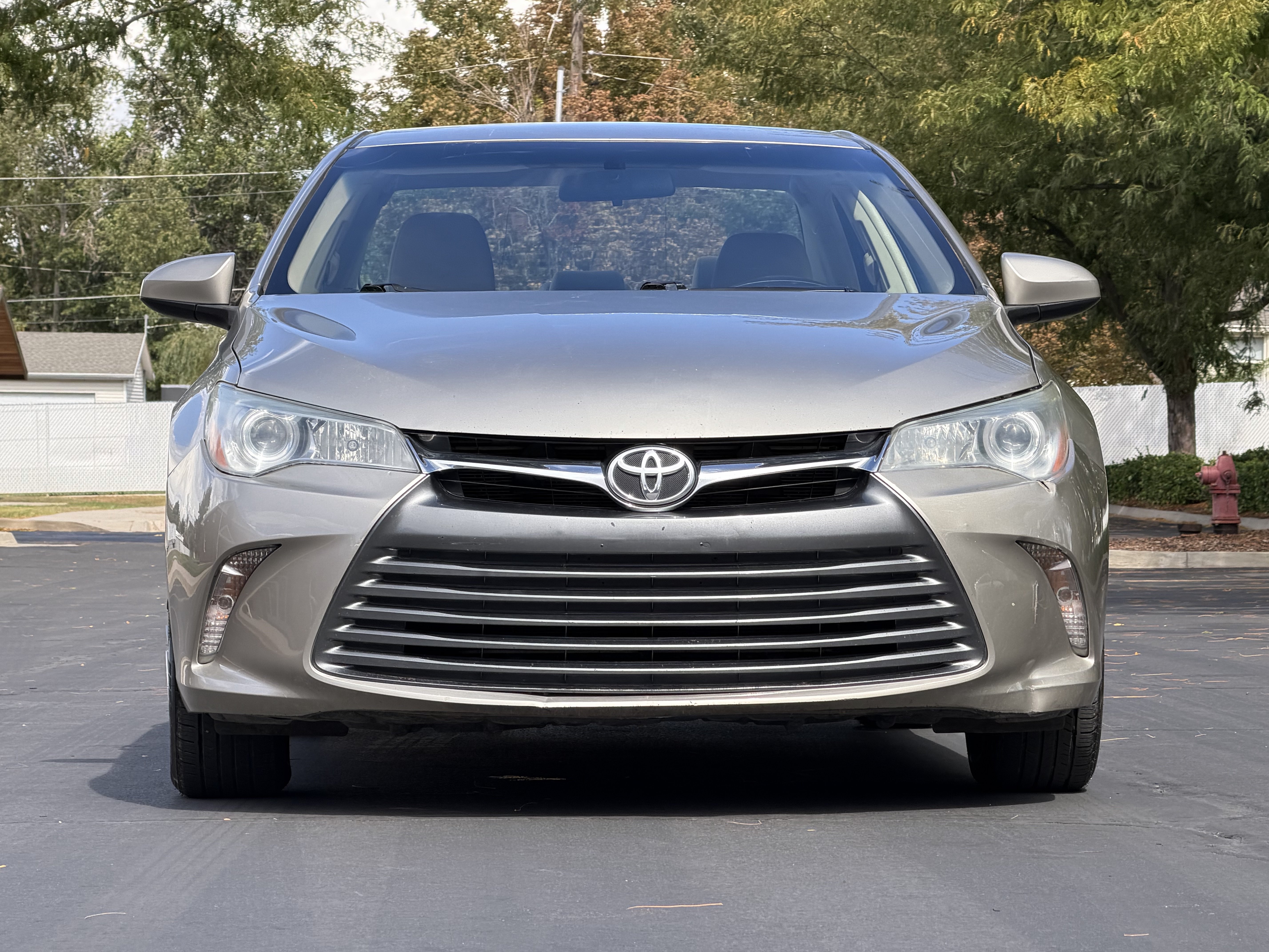 Used 2015 Toyota Camry LE FWD image 9