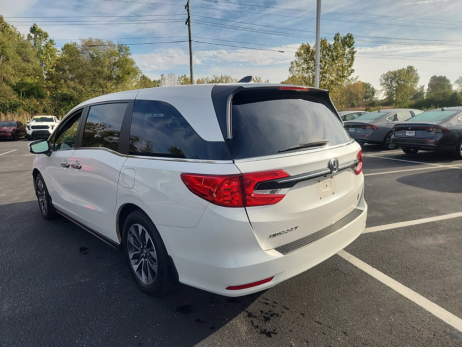 Used 2024 Honda Odyssey EX-L image 4
