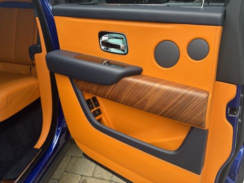 Certified 2021 Rolls-Royce Cullinan AWD/4WD image 38