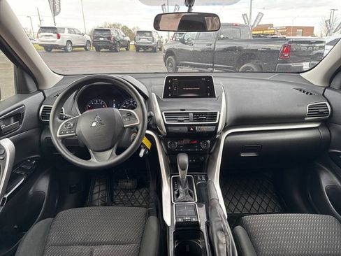 Used 2020 Mitsubishi Eclipse Cross LE image 20
