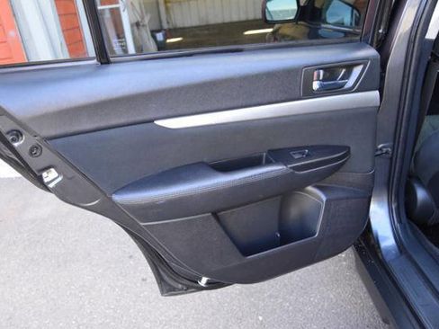 Used 2010 Subaru Outback 2.5i Premium w/ Protection Package 1A image 46