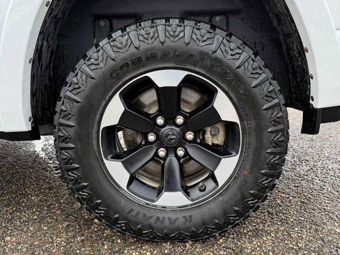 Used 2021 RAM 1500 Big Horn w/ Built-to-serve Edition image 29