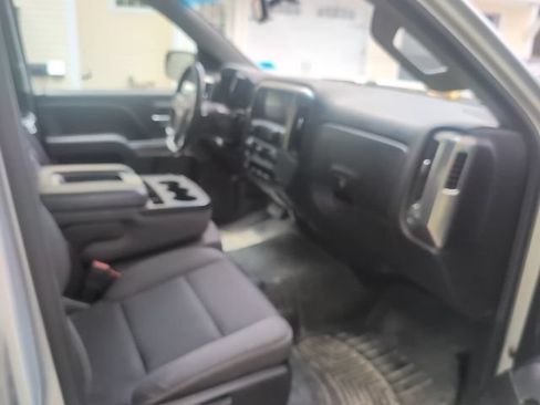 Used 2018 Chevrolet Silverado 1500 LT w/ All Star Edition AWD/4WD image 4