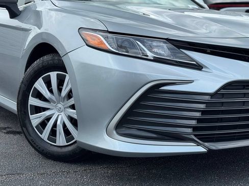 Used 2023 Toyota Camry LE FWD image 3