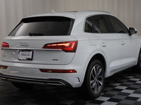 Used 2021 Audi Q5 Premium Plus image 17