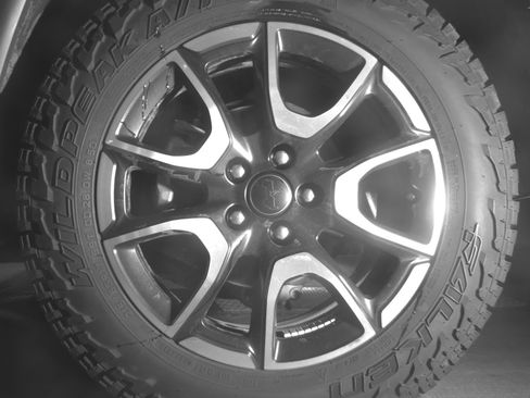 Used 2025 Jeep Compass Trailhawk image 14