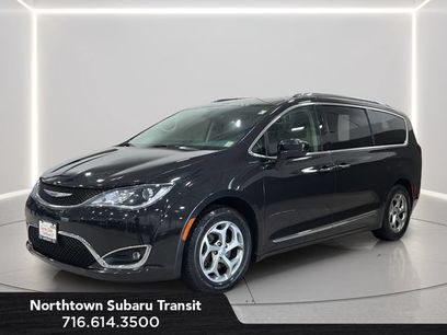 Used 2018 Chrysler Pacifica Touring-L w/ Tire & Wheel Group