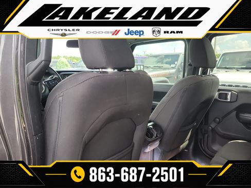 Used 2019 Jeep Wrangler Unlimited Sport AWD/4WD image 12