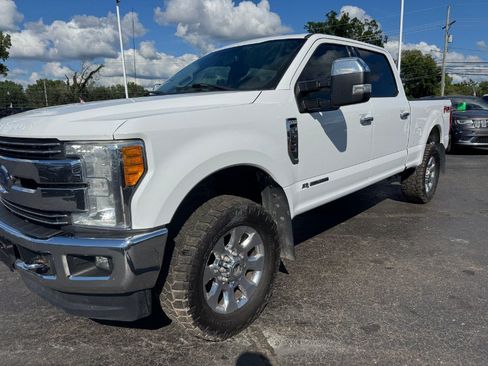 Used 2017 Ford F250 Lariat w/ Chrome Package AWD/4WD image 9