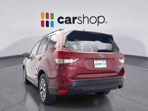 Used 2024 Subaru Forester Premium AWD/4WD image 3