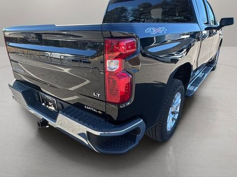 Used 2022 Chevrolet Silverado 1500 LT image 35