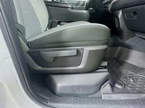 Used 2022 RAM 2500 Big Horn image 24