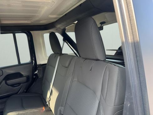 Certified 2022 Jeep Wrangler Unlimited Sport image 19