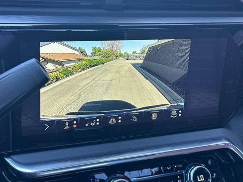 New 2026 GMC Sierra 2500 Denali Ultimate w/ Max Trailering Package AWD/4WD image 18