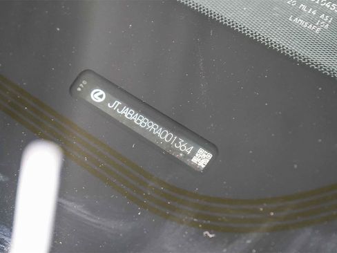 Used 2024 Lexus RZ 300e Premium image 30