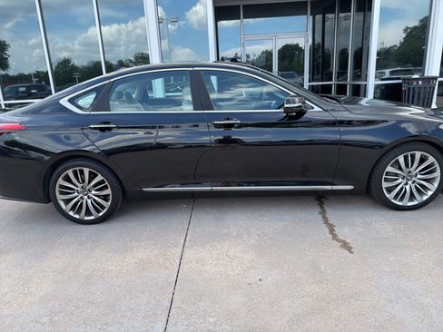 Used 2017 Genesis G80 5.0 Ultimate RWD image 4
