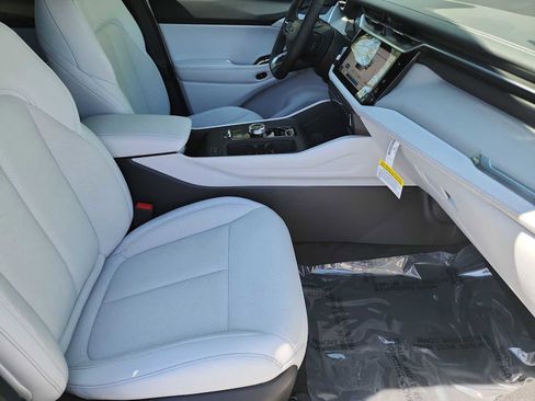 New 2026 Jeep Cherokee Laredo AWD/4WD image 18