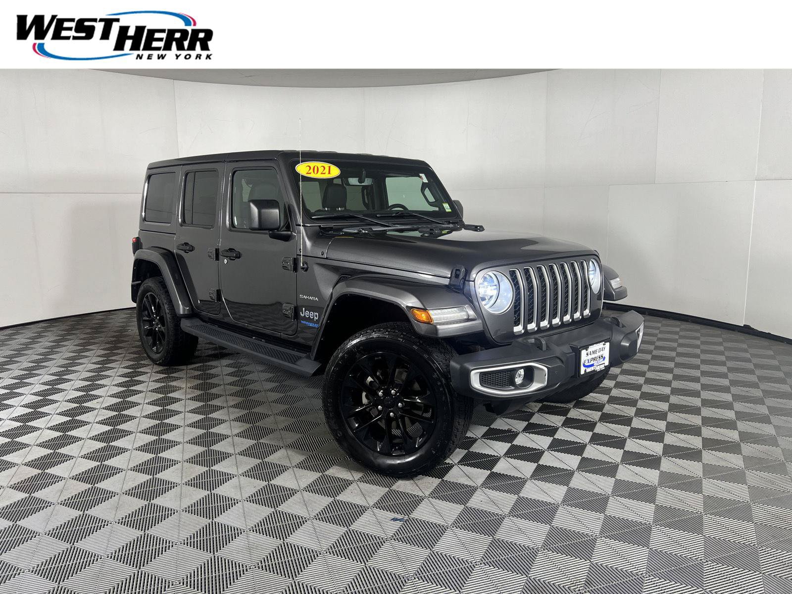 Used 2021 Jeep Wrangler Unlimited Sahara w/ Cold Weather Group AWD/4WD image 1