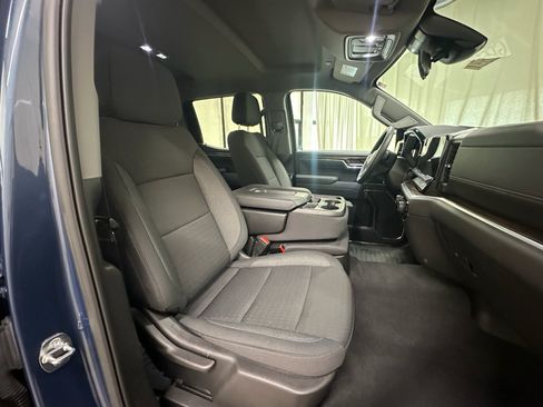 Certified 2024 Chevrolet Silverado 1500 LT AWD/4WD image 15