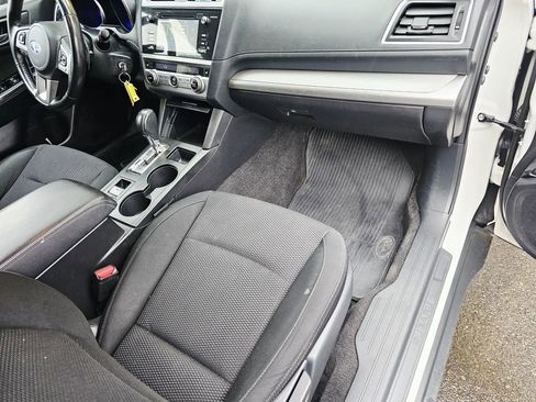 Used 2015 Subaru Outback 2.5i Premium AWD/4WD image 11