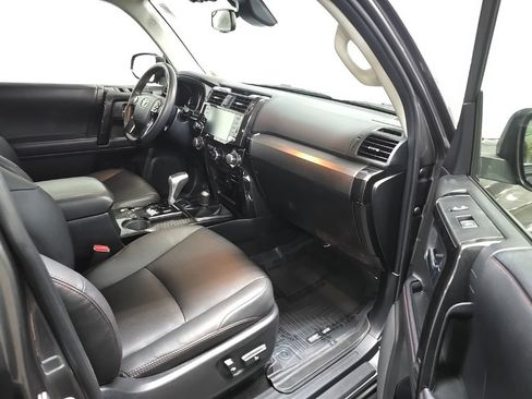 Used 2021 Toyota 4Runner TRD Off-Road Premium w/ Moonroof Package AWD/4WD image 16