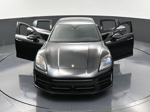 New 2025 Porsche Panamera 4 image 33