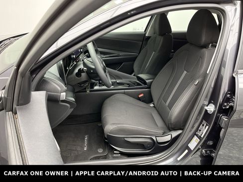Used 2021 Hyundai Elantra SE FWD image 8