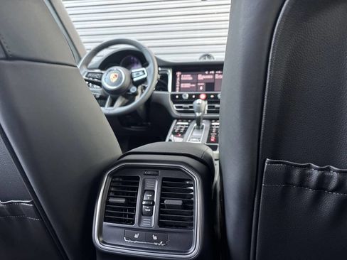 New 2025 Porsche Macan S AWD/4WD image 29