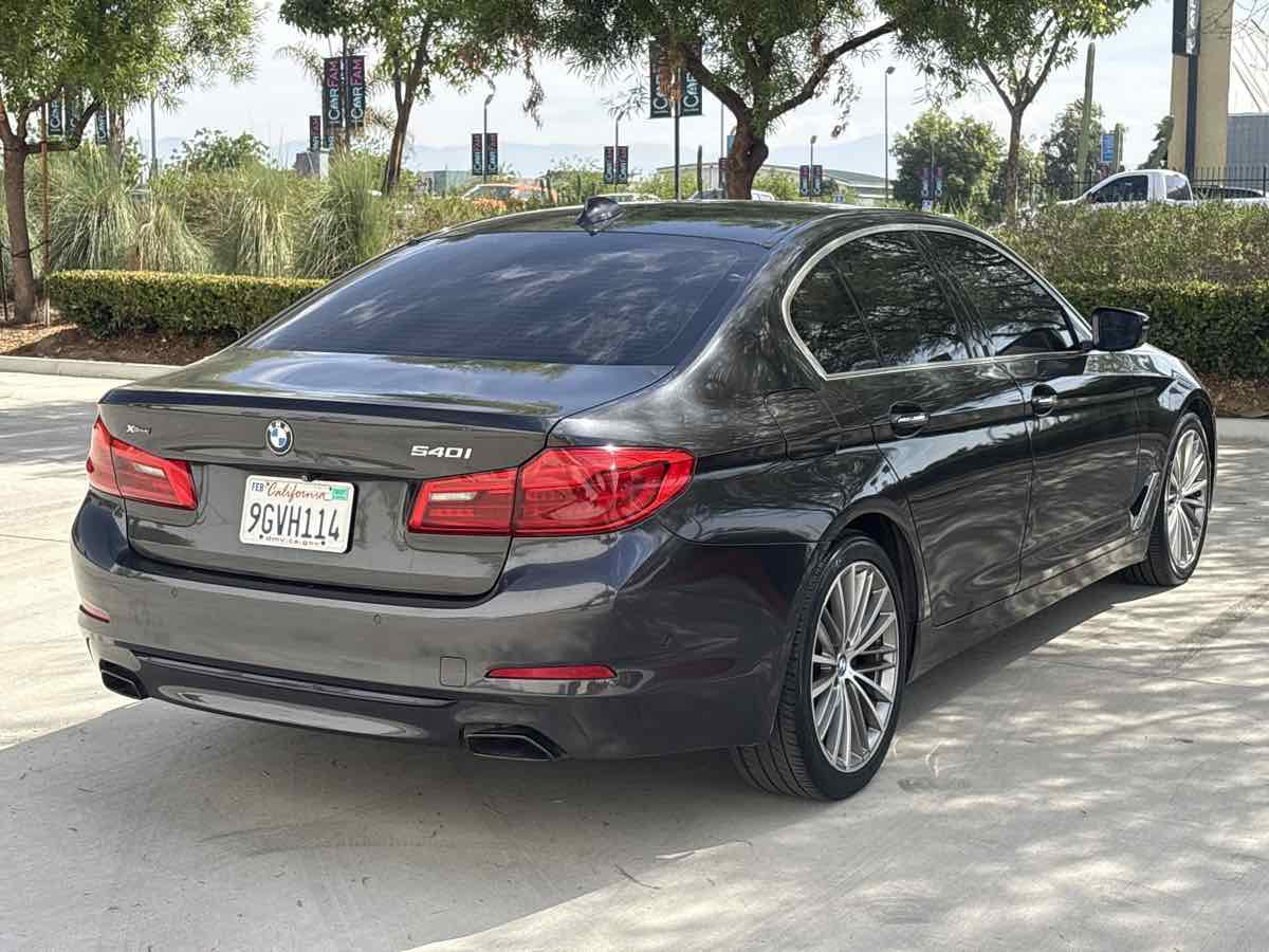 Used 2017 BMW 540i xDrive AWD/4WD image 3