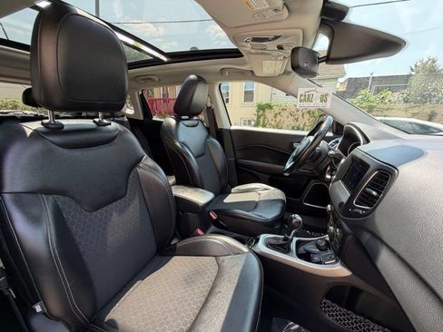 Used 2020 Jeep Compass Latitude AWD/4WD image 24